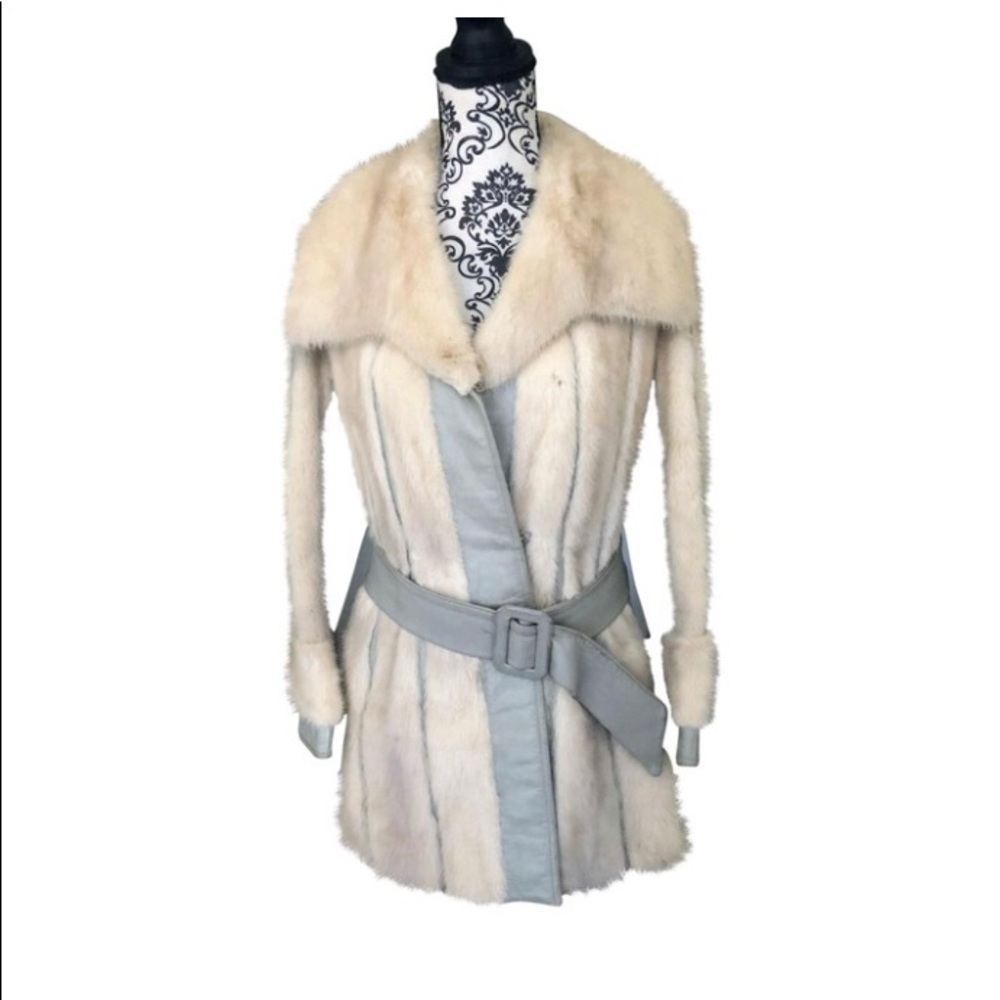 💛💚LAST CHANCE SALE💛💚IVORY MINK/LEATHER JACKET💚💛